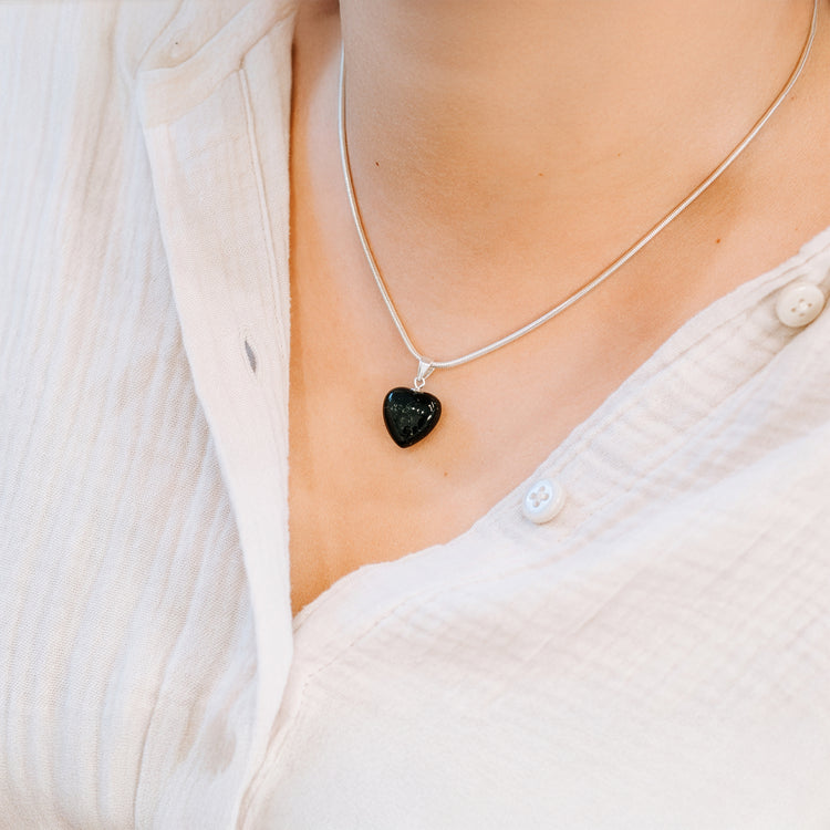 Turmalin (Schörl) Herzanhänger | 2x2 cm