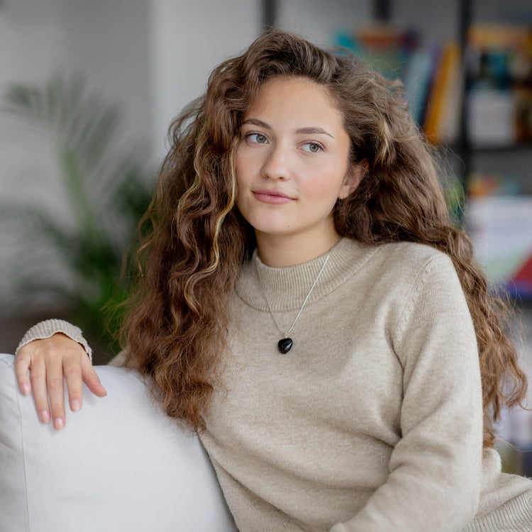 Turmalin (Schörl) Herzanhänger | 2x2 cm