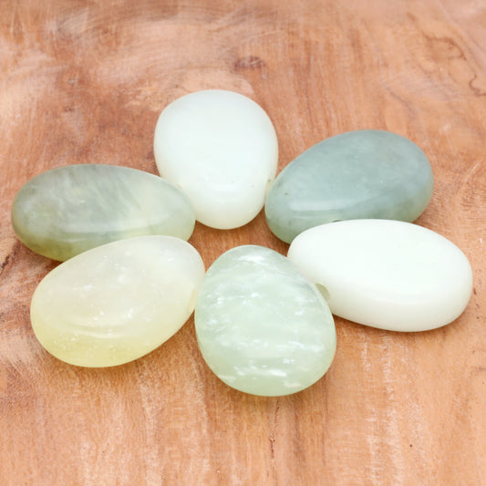 Chinajade Tropfenanhänger