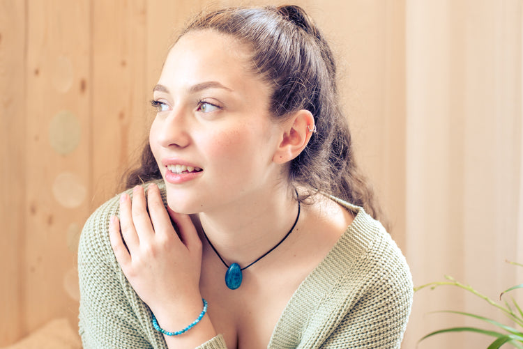 Apatit Tropfenanhänger