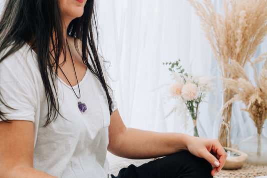 Amethyst, Gefasster Rohsteinanhänger