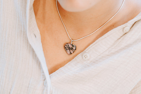 Rhodonit Herzanhänger | 2x2 cm