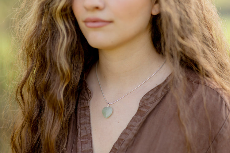 Chinajade Herzanhänger | 2x2 cm