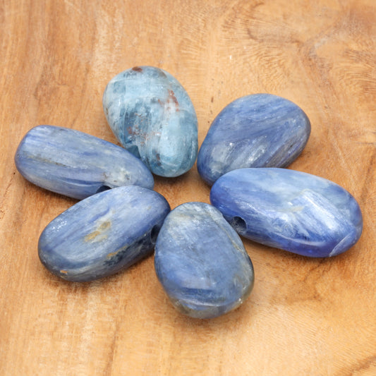 Kyanit Tropfenanhänger