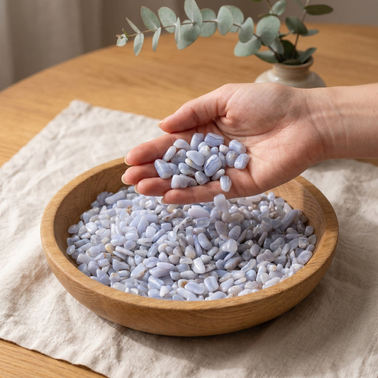 Chalcedon, blau Mini-Trommelsteine – lifestyle-anwendung
