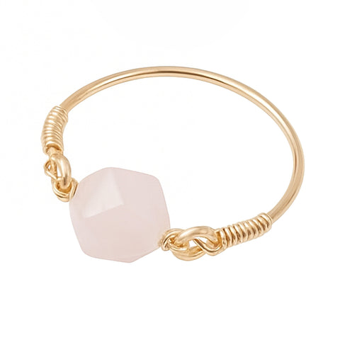 Bague en Quartz Rose avec Fil de Cuivre – Taille Étoile, enroulée à la main