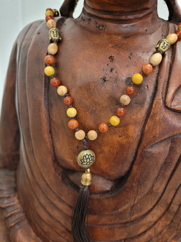 108-Bead Mala made of Olive Wood, Mookaite, Carnelian & Red Jasper – Handcrafted Prayer Beads for Grounding, Vitality and Inner Balance