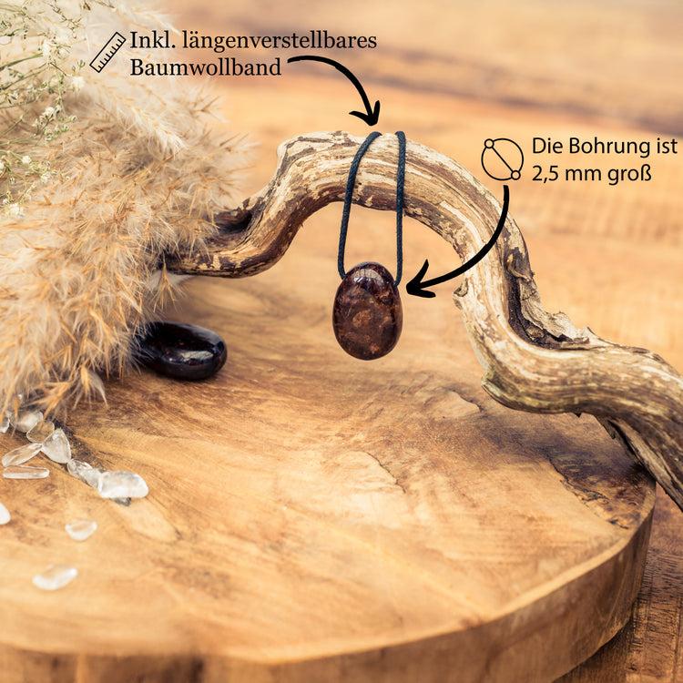 Colgante gota de granate