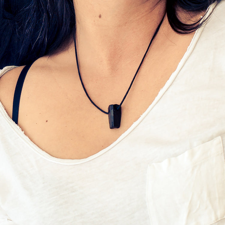 Turmalin, schwarz (Schörl) Rohsteinanhänger