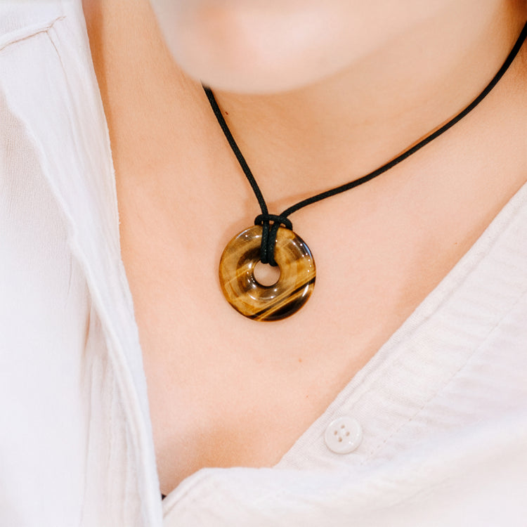 Colgante donut de ojo de tigre | 30 mm Colgante + cordón de algodón