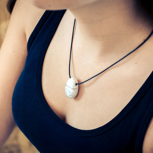 Pendentif goutte en Magnésite