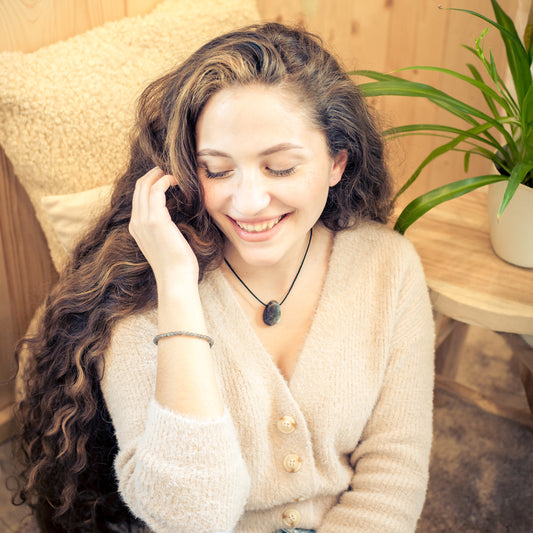 Labradorit Tropfenanhänger