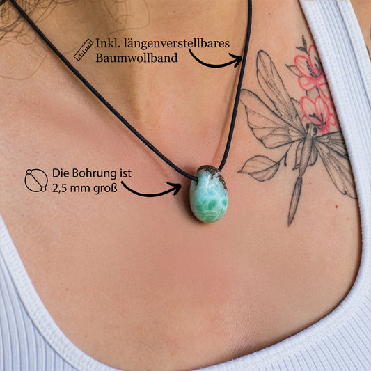 Pendentif goutte en Larimar avec inclusion