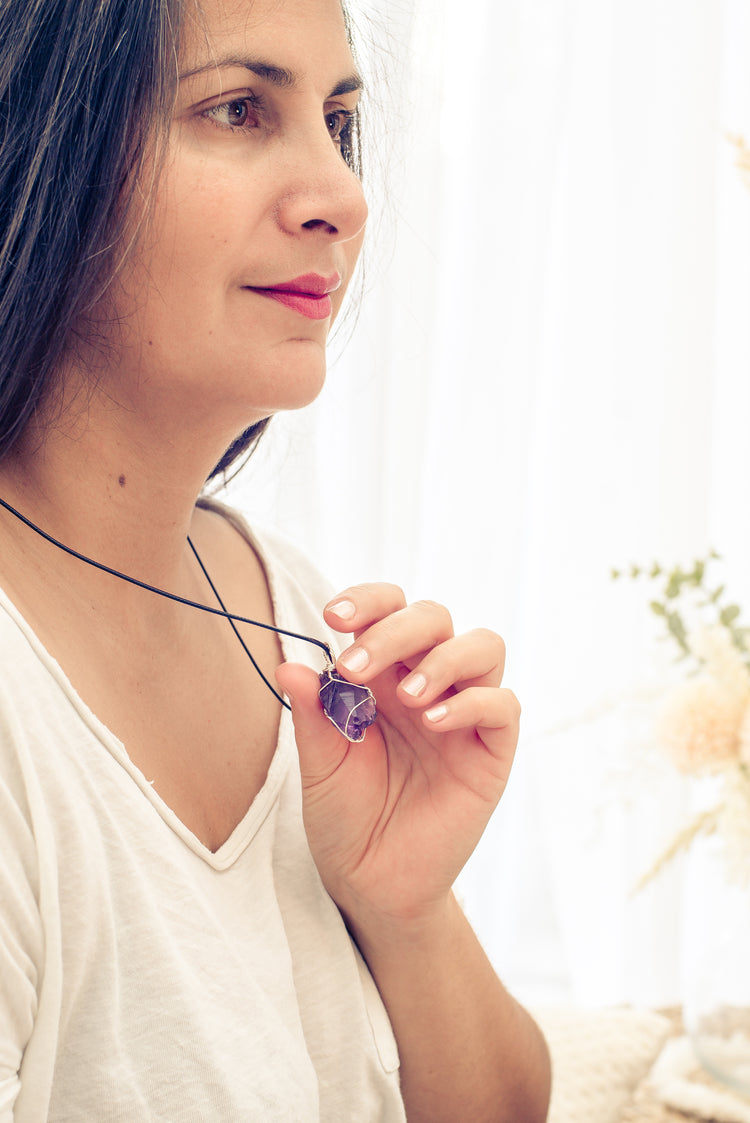 Amethyst, Gefasster Rohsteinanhänger
