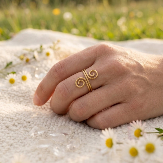 Verschnörkelter Edelstahl-Ring – 18k vergoldet, verstellbar Unisex