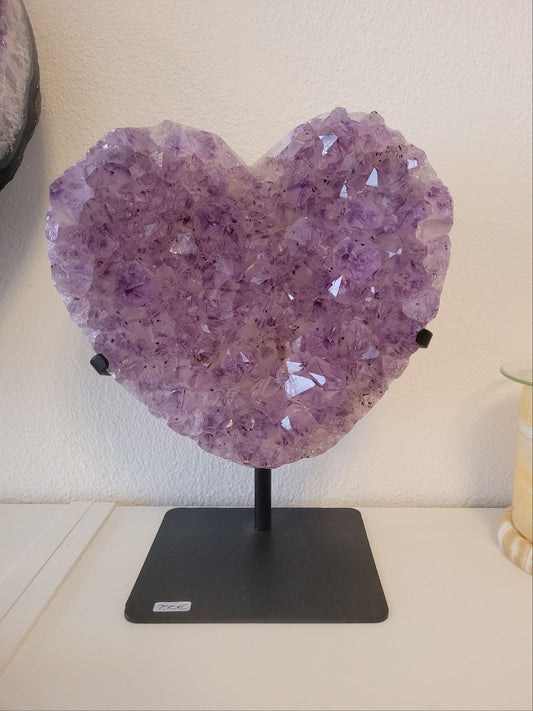 Amethyst Drusenherz auf Metallständer