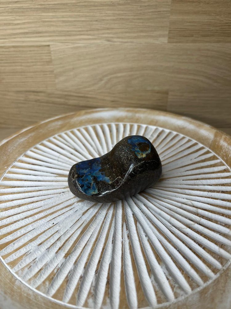 Boulder Opal Trommelstein | Einzelstück