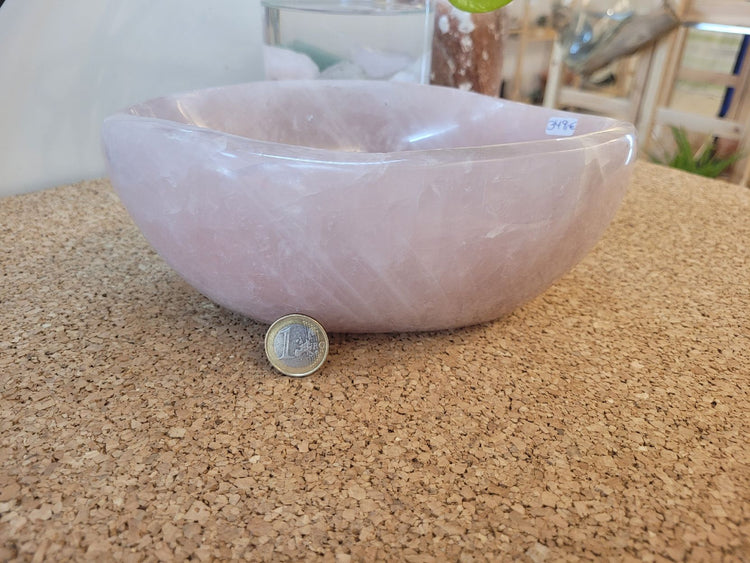 Schale aus Rosenquarz oval