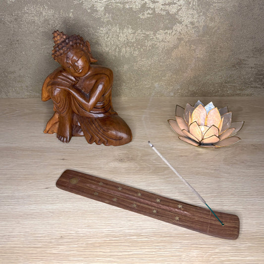 Holzhalter für Räucherstäbchen Sonne und Sterne