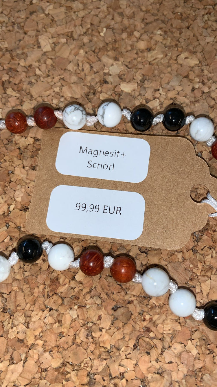 108-Perlen Mala aus Magnesit, Turmalin Schörl & Holzperlen – Handgefertigte Gebetskette für Ruhe, Schutz und innere Klarheit
